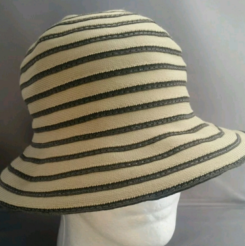 Columbia Cloth Bucket Hat Flamingo